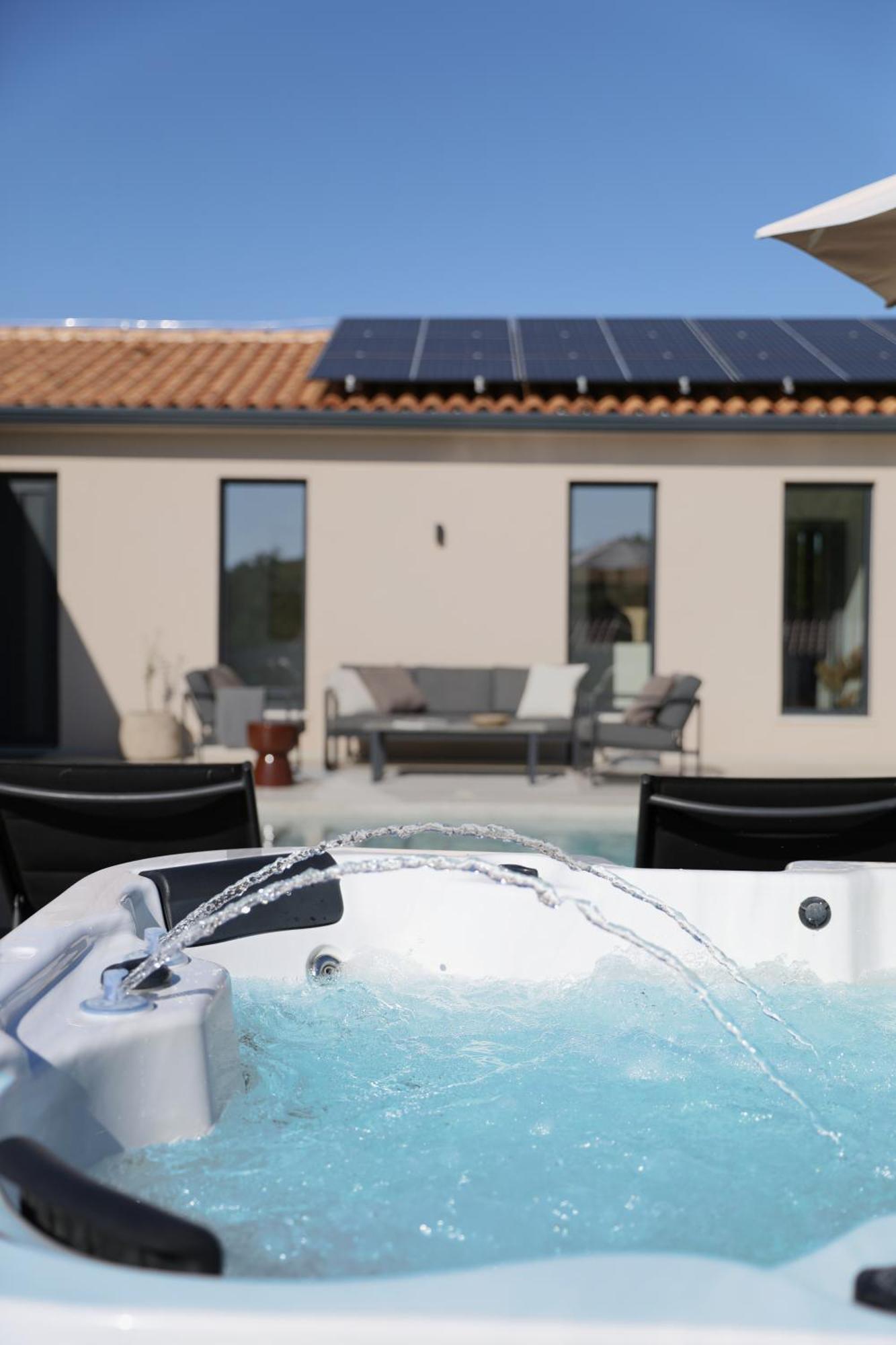 Villa Tonka With Jacuzzi Sauna And Private Pool Labin  Eksteriør bilde